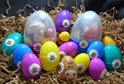 RamblingBoho's tweet photo. Here it is! @EggChest #review --> https://t.co/VxgdVxidBu #toys #kids You gotta get this! @BBlogRT @6odlikeRTs https://t.co/XGOcASsOdT