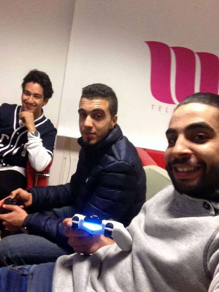 SANFARA7050's tweet photo. Mega Watt #Mtv #Tunisia Samedi #SANFARA #Smurf https://t.co/ATtCGOLRRX