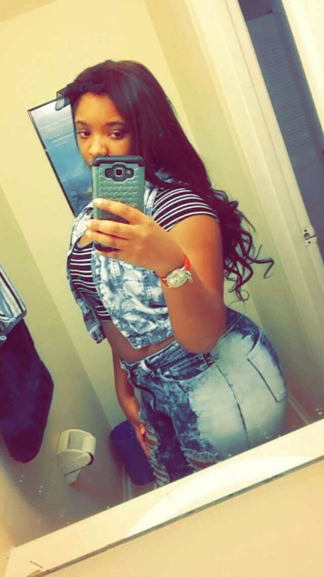 TdayshaDaysha's tweet photo. Go follow my bae on instagram @lulreckless please and thank u and if u do den I will text u on kik@royalty515😍💕 https://t.co/oXQSLOrIEG