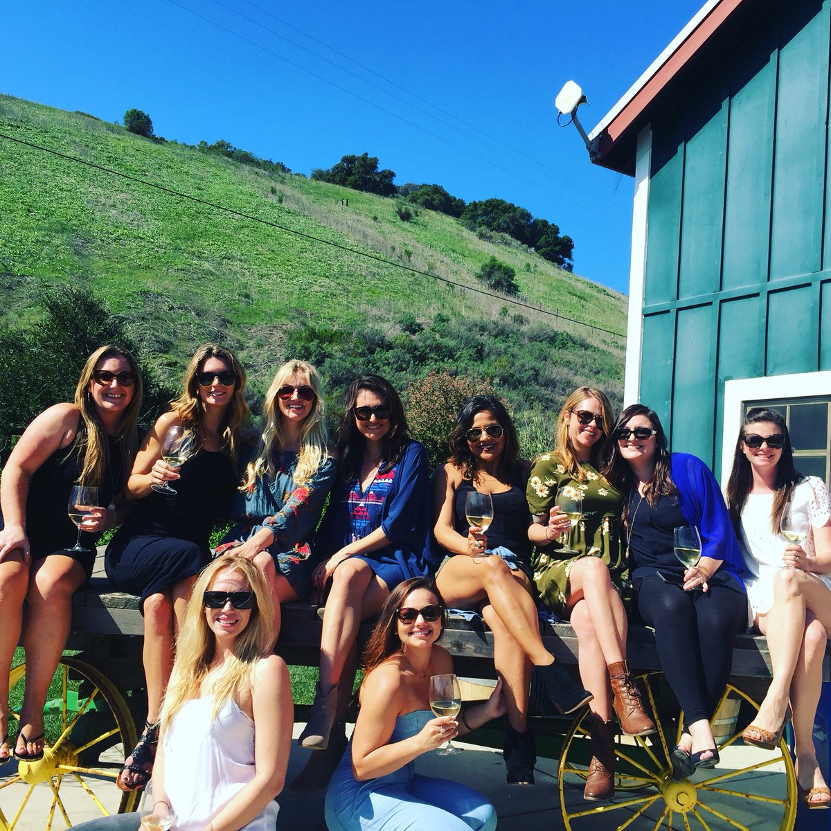 sbtaste_'s tweet photo. These ladies loving @dierberg_starlane #SantaBarbara #Wine #3eSB #seeSB #SBCwine #WineTour #WineTasting #WineCountry https://t.co/furhacaz9m