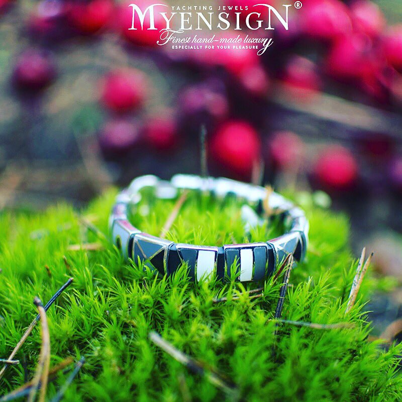 MyEnsign's tweet photo. #myensign #yachting #jewels #gold #nautical #jewelry https://t.co/qPRqIO1JpZ