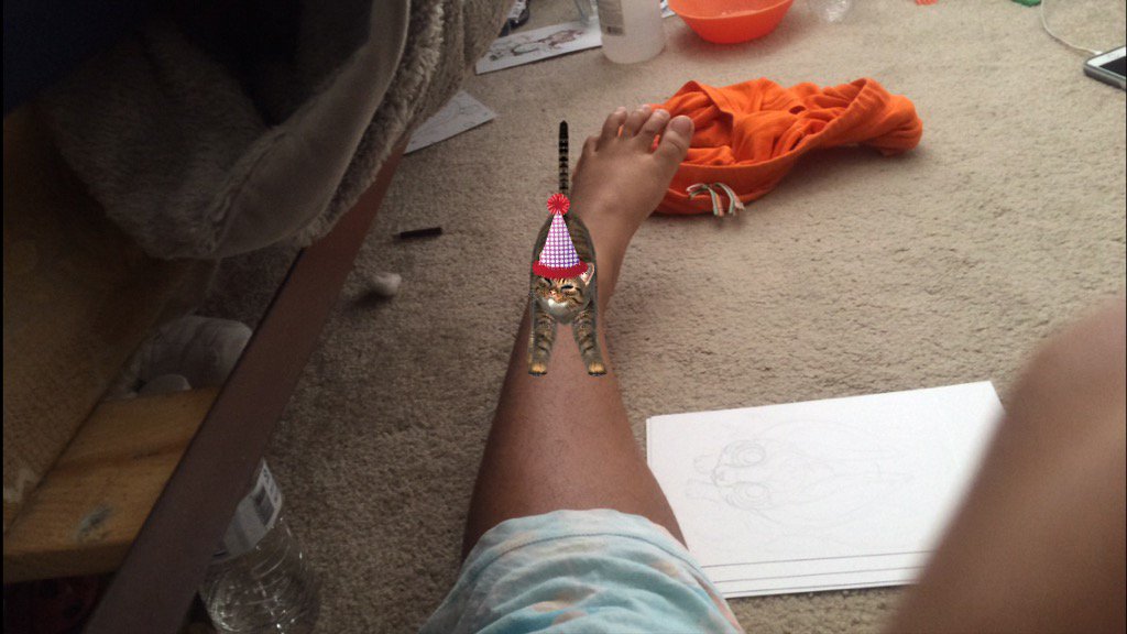 GeovannaYoshi's tweet photo. Check out my #InstaKitty3D https://t.co/JzBsxkskdP https://t.co/wpH2vdJcQl