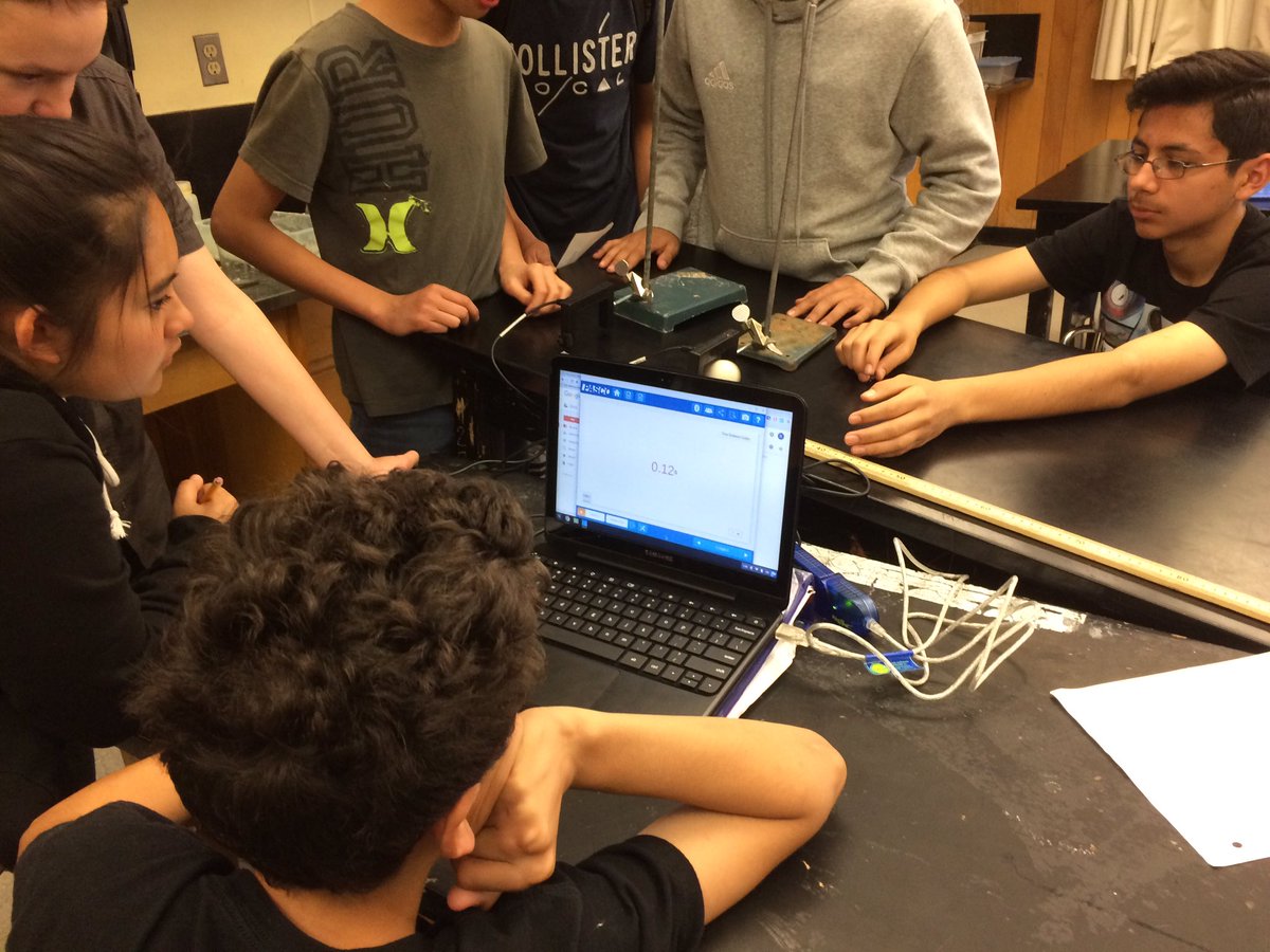 FaberScience's tweet photo. Mr. Miller's class using Chromebooks and photogates to measure motion of rolling objects @phmustangs https://t.co/q2bzMD3SzW