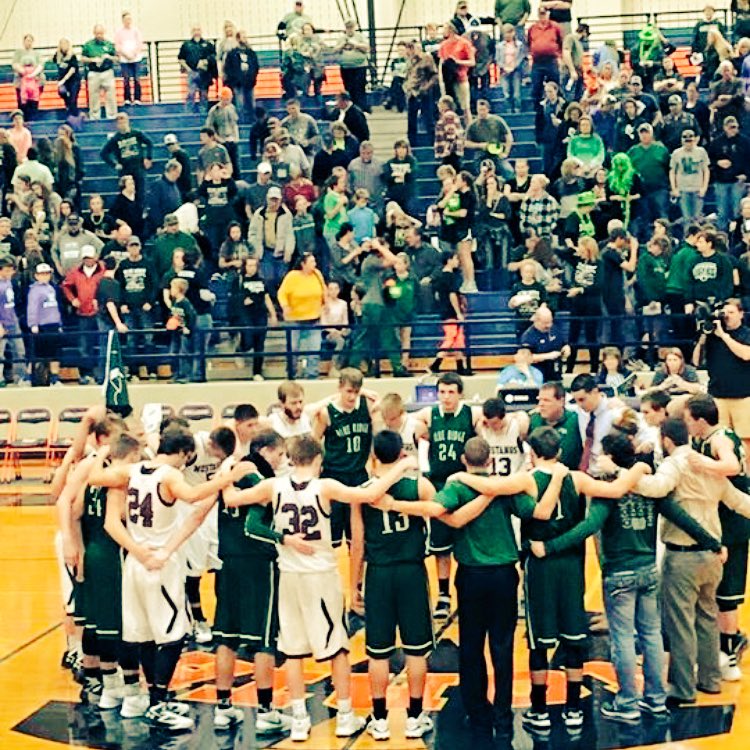 NikkiM8150's tweet photo. This is good stuff right here!! After a very intense playoff game last night. #purposedefined #glorytoGod
💚🙌🏼❤️ https://t.co/Xa5lv9kmks