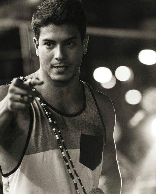 fckjusthur's tweet image. Meu amor é todo seu, é lei. ParabénsArthurAguiar