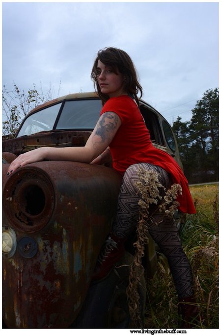 #ThrowbackThursday to a shoot i did in 2013 in a junk yard.. I loved all the cool old cars and that rocking<a href="/tag/throwbackthursday"class="tags">#ThrowbackThursday</a>