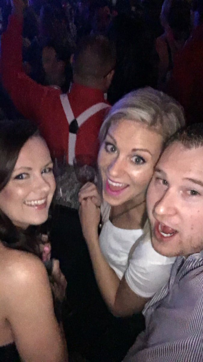 MeetNDrink's tweet photo. U can meet people at bars/clubs just have to try.#meetndrink #meetnewpeople https://t.co/g1MYsg60J5
