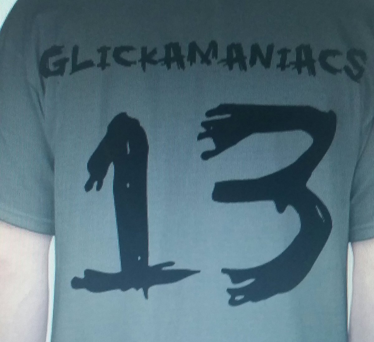 glick_chris's tweet photo. The unofficial official shirtof vape an chill periscope vote #atomicclouds #vapeskull #Glickamaniacs #vape #VapeLife https://t.co/92J8NSc9rN