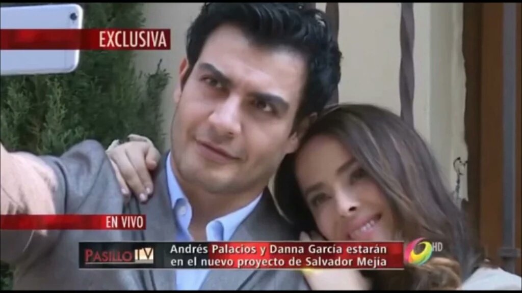 APalaciosVzla's tweet photo. #LasDianas c/ @andrespalacios @DannaGarcia muy pronto @TelevisaTVmx con @victoriaruffo31 y #CesarEbora https://t.co/JaLLNC2iNS