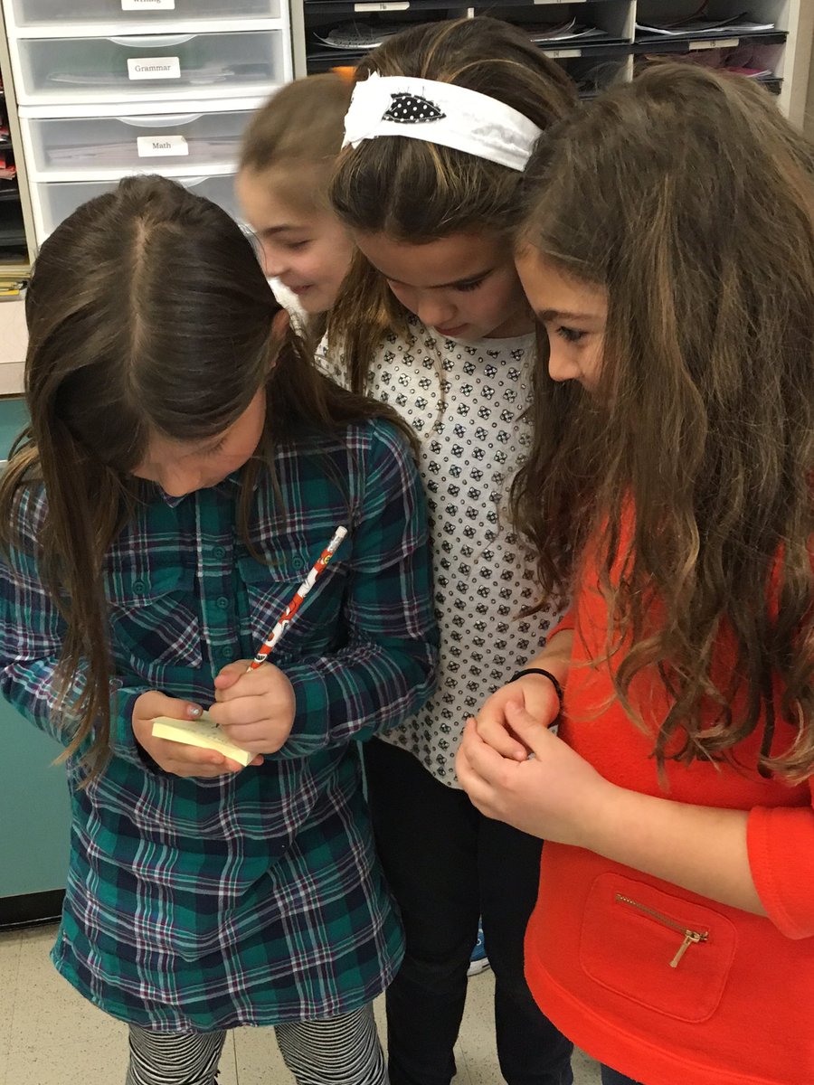 wcsEESds's tweet photo. Time to review! #groupwork https://t.co/coWrXhzzwt