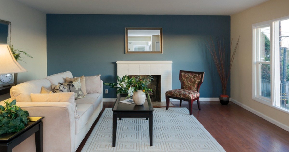 ChrisCain46's tweet photo. Toss conventional painting ideas to the wind. 6 ways to add color to your home: https://t.co/5BTZzyoZhN https://t.co/NNi3jWV9fB