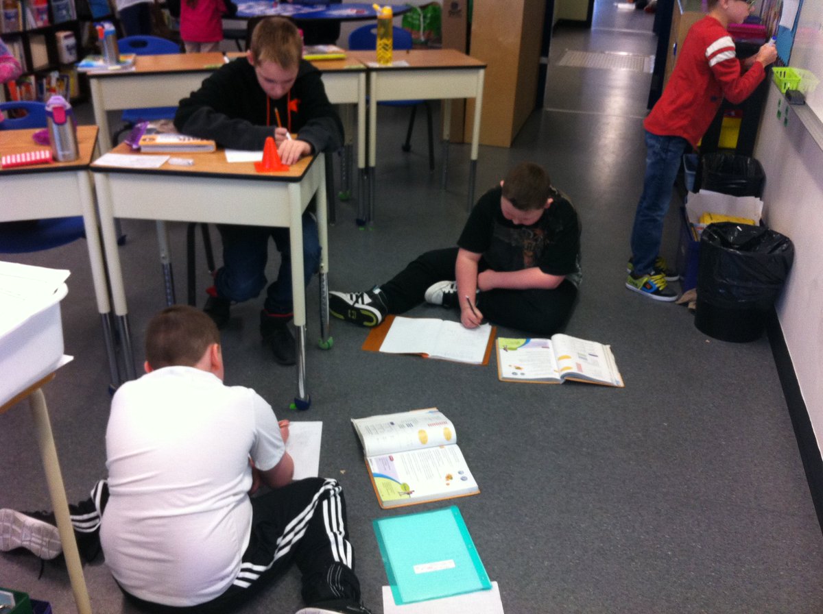 MsBarringtonCG's tweet image. @Mathletics3PL, collaboration, and games build numeracy! @TimberleaSchool #whytimberlearocks #numeracy #mathisfun