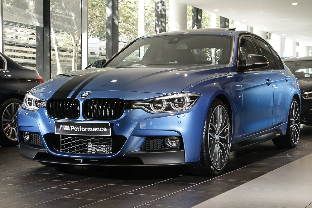 BMWMelbourne's tweet photo. On our showroom floor a beautiful Estoril Blue BMW 330i Sedan with M Sport Pack, Performance Kit &amp; Black interior. https://t.co/53JPNVMzqQ