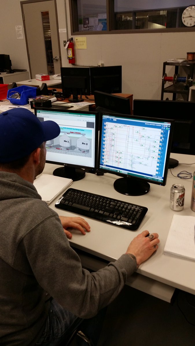 danielpsmythe's tweet photo. Level 3 electrical students @UFVTrades learning programming and automation. Very impressed with these guys @goUFV https://t.co/2DQWLGf2yH