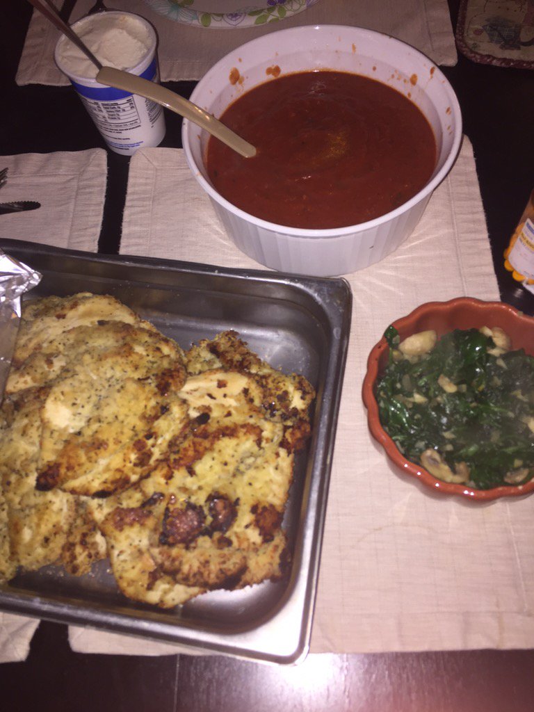 kaylo27's tweet photo. Happy Birthday to my Mom. I made almond flour-crusted chicken with marinara on sautéed spinach and mushrooms #ChefKT https://t.co/2rhViNUsqD