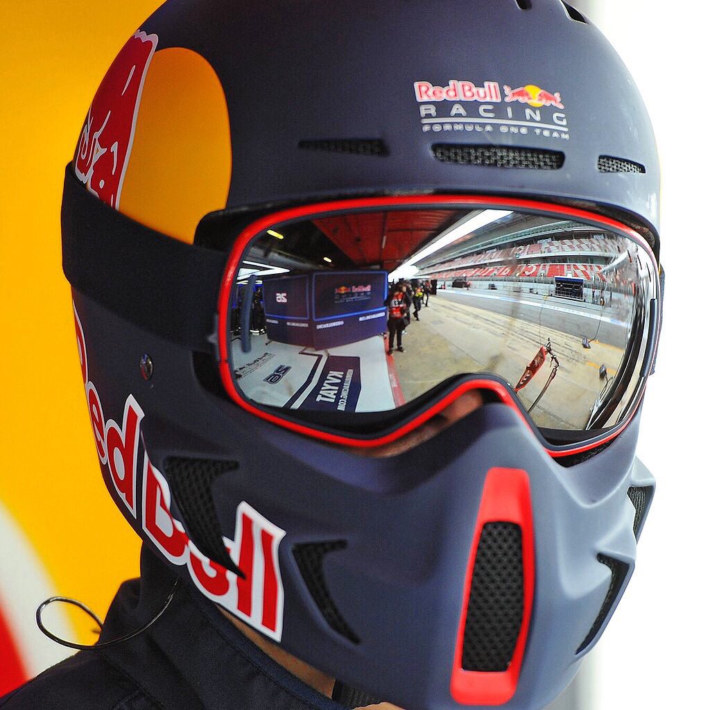 ScaledGP's tweet image. #formula1 #formulaone #f1 #motorsport #motorracing #redbull #redbullracing #helmet