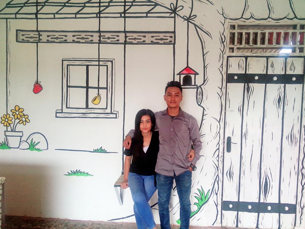 andi_chand's tweet photo. Happy ice cream https://t.co/zewg5s17QV