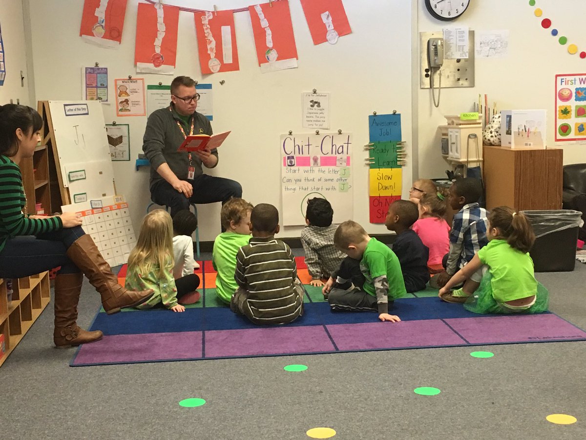 mklong0's tweet photo. We just love Mr. Logan!! Thanks for reading to us today!! #ReadAcrossAmerica https://t.co/NNhu5AhRdV
