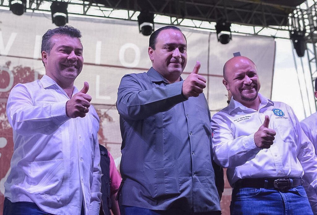 TaxistasPlaya's tweet photo. Nuestro secretario general @jesus_martin8 acompaña al gobernador @betoborge y pdte @MauricioGongora https://t.co/bqwtHMRFwI