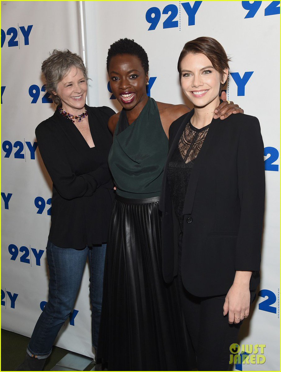 NomanTwd's tweet photo. Queens ❤ @Juliet8173 @illusive_wind @Lil_reedus @EnerGiz_Dixon @PeterTWD @TWDFamily_AMC_ @lcwilli1 @reni_89 https://t.co/nQ7ZGVBepr