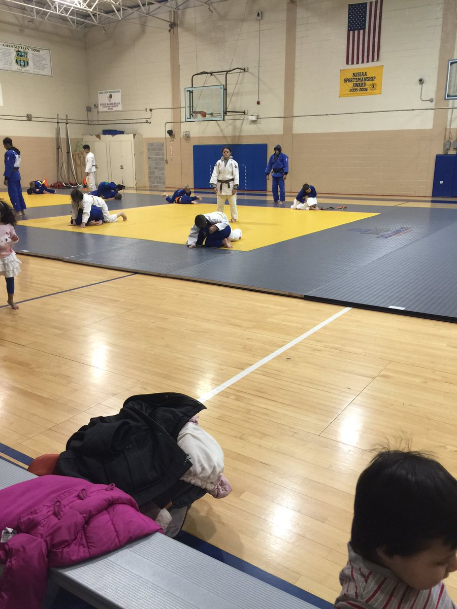 michi_06106's tweet photo. #techjudo practice makes perfect! https://t.co/vpXHMv3V89