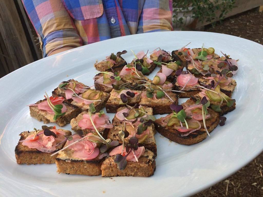 LocalFirstAZ's tweet photo. Course 1 of the #azseven dinner by Bernie Kantak of @citizenpublichouse and @thegladly: Fi… https://t.co/HkwiL3zPut https://t.co/pc3ol6PQ7k
