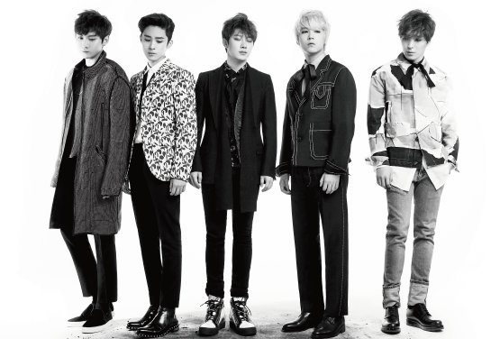 kh_times's tweet photo. FTISLANDのバンドとしての実力は、カバー曲を聴くとより一層伝わってきます。名カバー3曲をピックアップしてみました！ https://t.co/7I1vRz02tG https://t.co/FO8kro4t0r