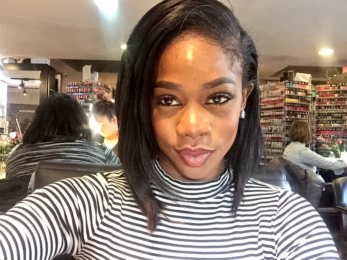 JolieTheModel's tweet photo. #NailDates https://t.co/m8OTZZoBfJ