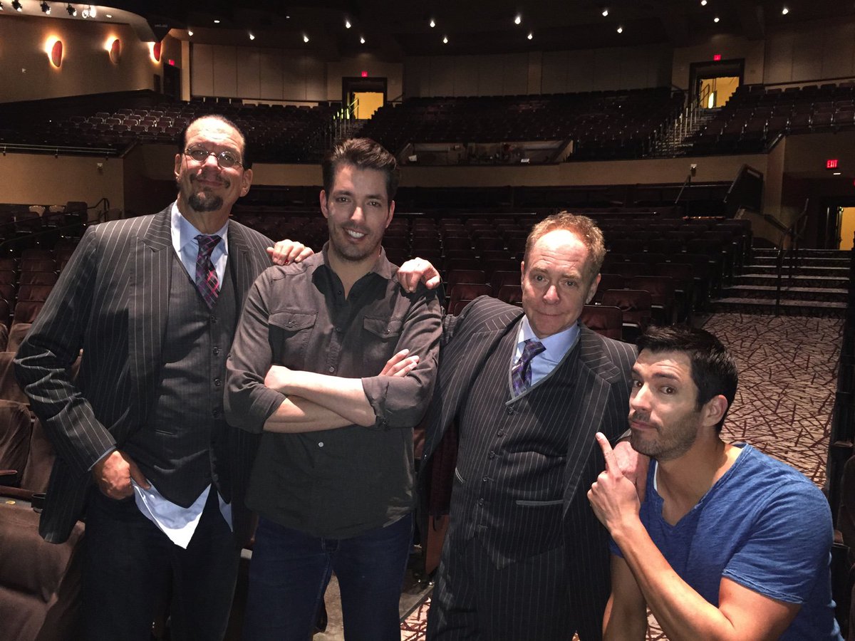 pennjillette's tweet photo. Hanging with @MrSilverScott
@MrDrewScott
@PropertyBrother  I didn’t have to put my show pants on for their TV show. https://t.co/IvpeOPo5RE