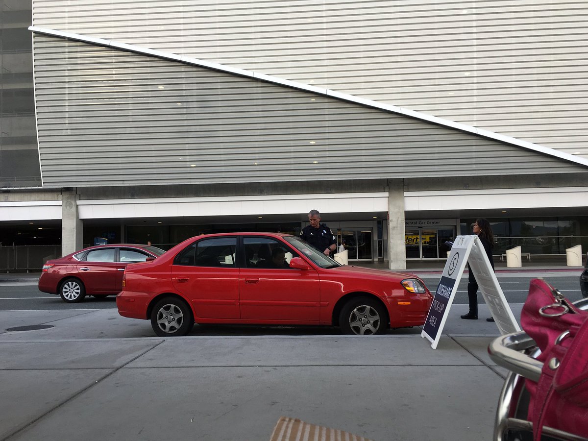 catzy's tweet photo. Police auditing all #uber #lyft drivers #sanjise airport #sjc https://t.co/wb2KfL511k