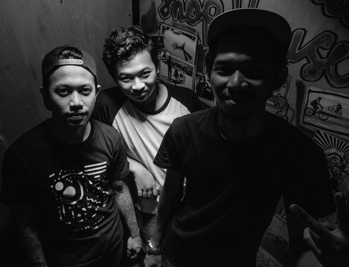 We're back..!! With new formation, new dreams n new hope. Hope this year we gonna better #fvckslug #hardcoremusic