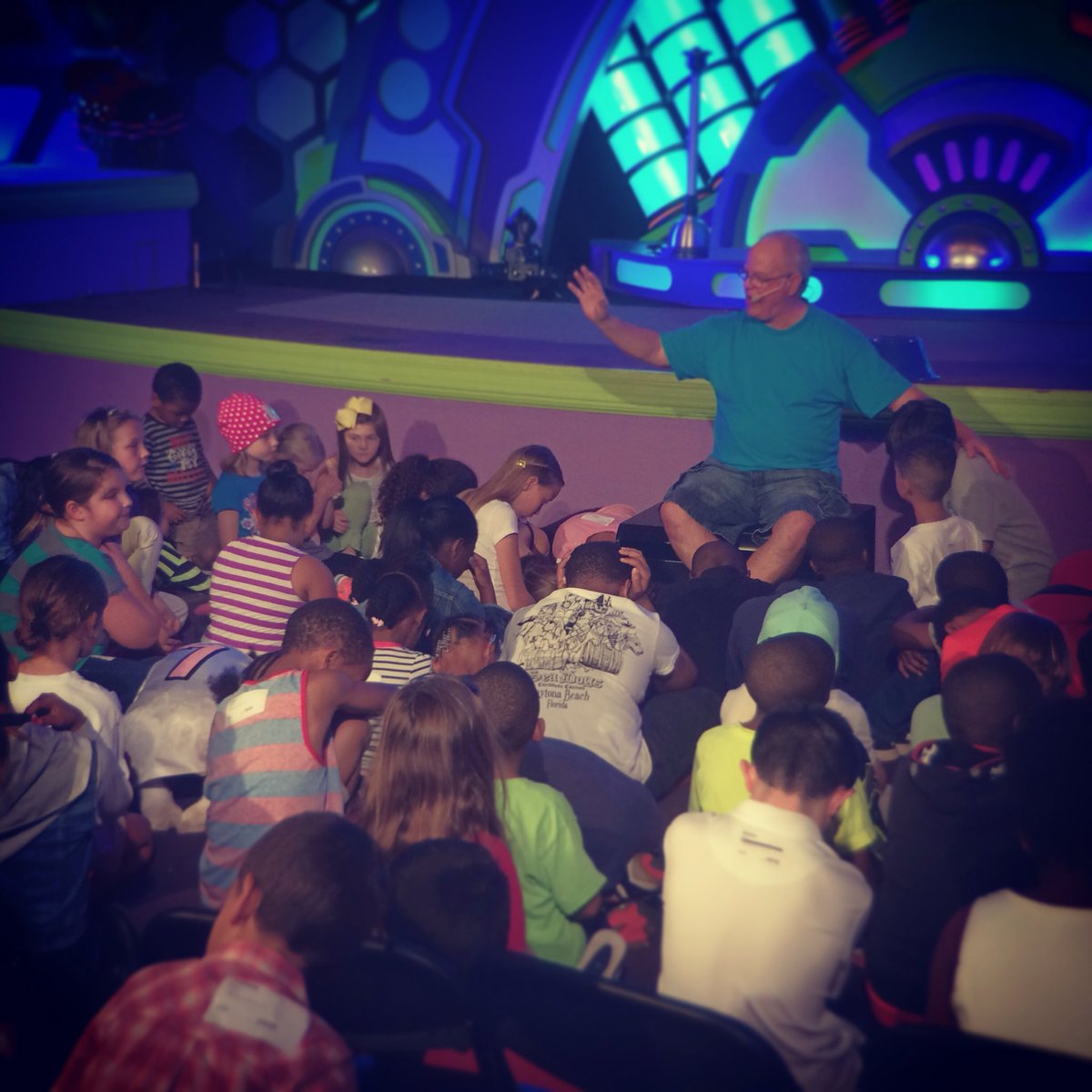 kidzturn's tweet photo. prayer time happening right now at @calvaryfl.
#calvaryfl #calvarykids https://t.co/kEFz2XhC0a