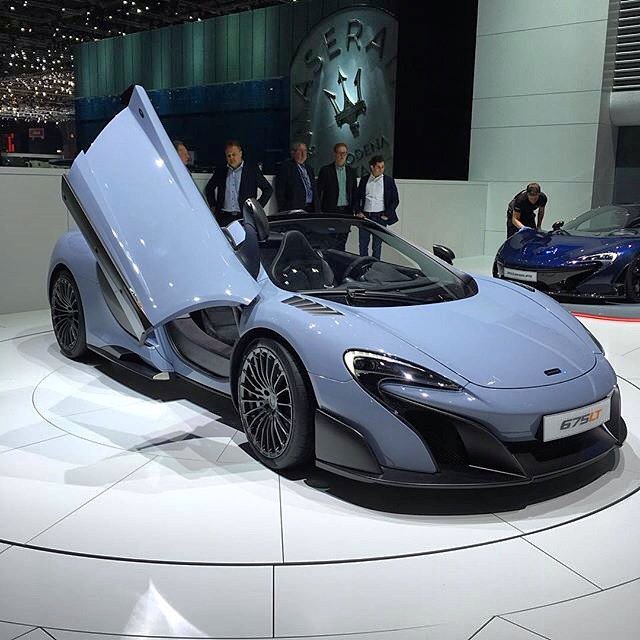 SpeedingToday's tweet photo. McLaren 675LT Spider is beastly https://t.co/xnEFc8d79l