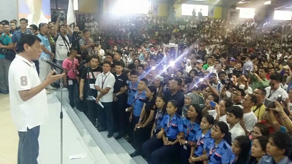 4Duterte's tweet photo. Duterte-Cayetano sortie in Pangasinan #DuterteCayetano #Duterte2016 #OneForDuterte https://t.co/thI4wmgbF1
