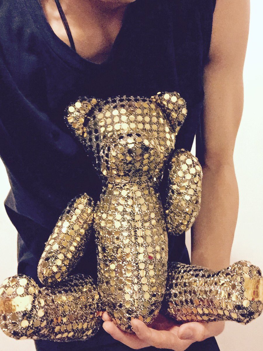 FreddyDico's tweet photo. Presenting our new #size #Sequins #Baby #Sculpture ✨🔮💖🙏🏻💕 #100FD #PlayHouse #LimitedEdition #Taipei #100Bears 🇹🇼🇺🇸 https://t.co/P39QLbI1B2