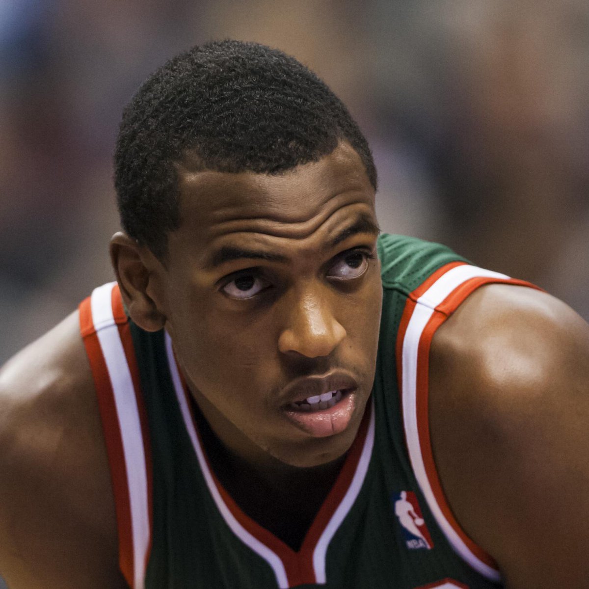 NBAQuiz2016's tweet image. What number uniform does Khris Middleton wear for the 15-16 #Bucks? From #1 #1NBA Quiz App buff.ly/1Lxi8vZ