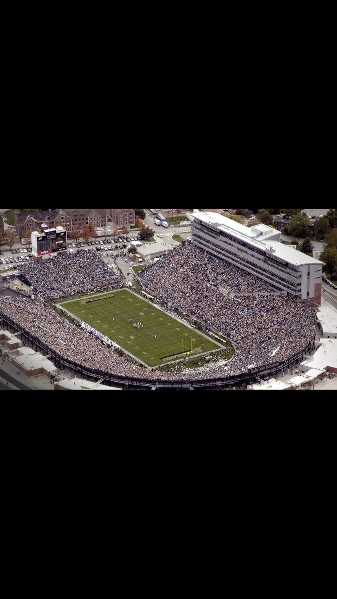 GAlstott's tweet photo. Extremely honored to receive an official offer from Purdue University #BoilerUp @BoilerFootball https://t.co/REhfTJIFfW