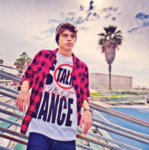 I'm bored DM me please