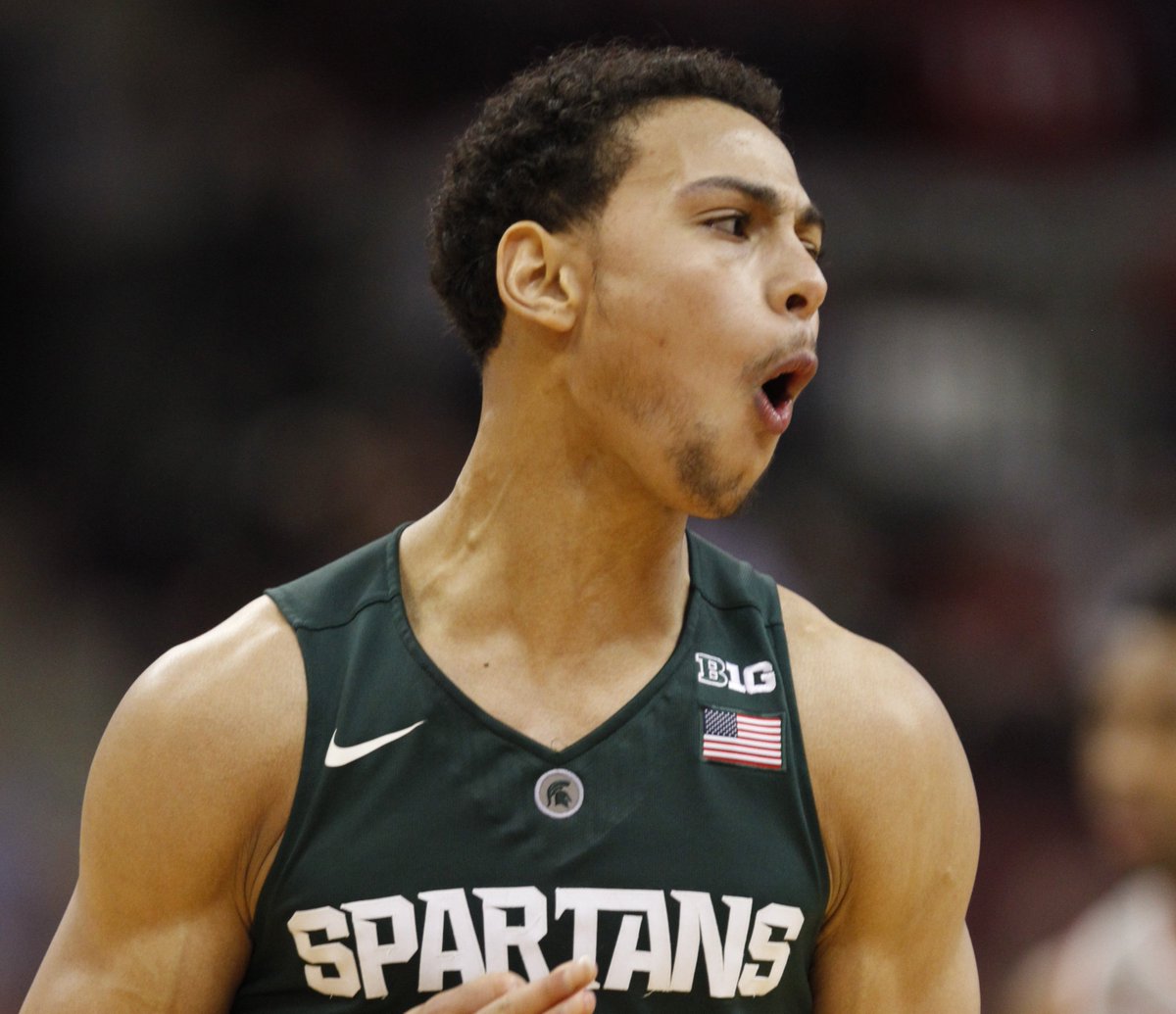 Bryn Forbes is 🔥🔥🔥.

He has set a Big Ten record with 11 3-pointers tonight.