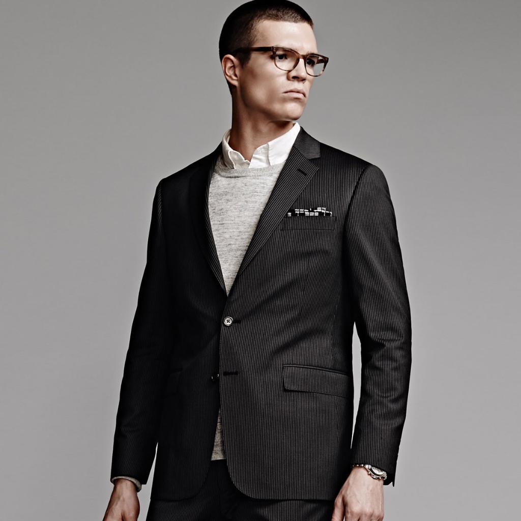 Snag <a href="/ToddSnyderNY/">Todd Snyder</a> must-haves for the modern gentleman.
gi.lt/1OLXraj
