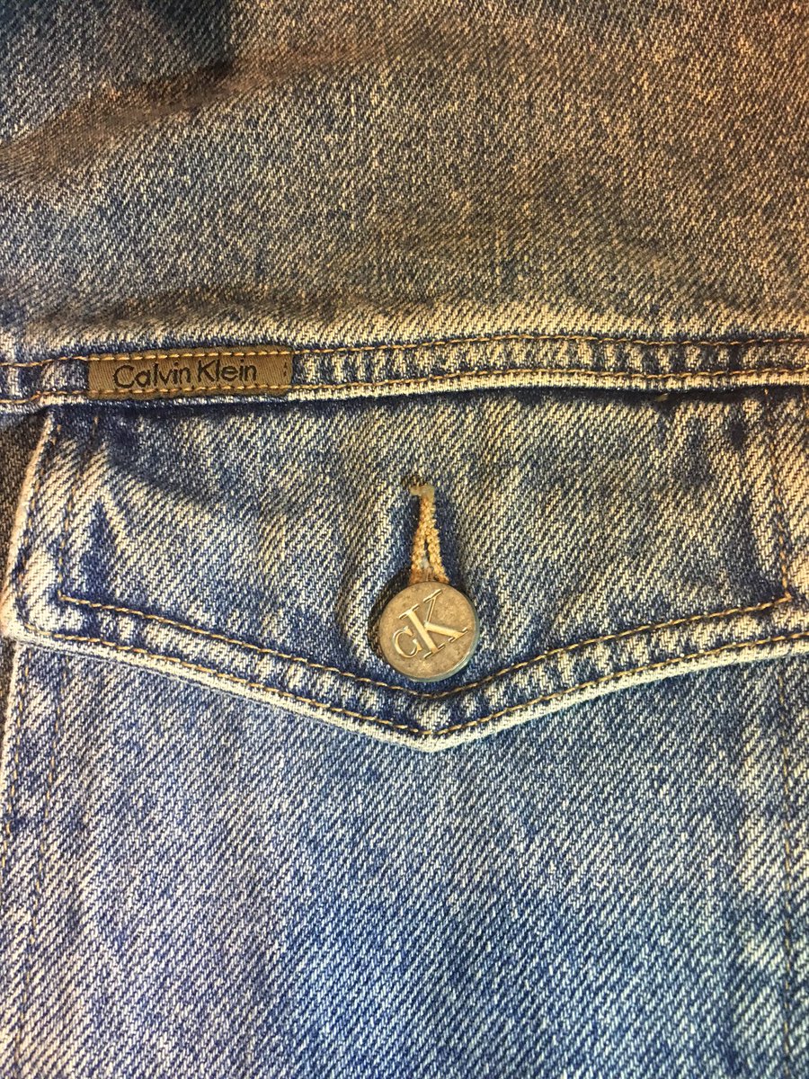 thriftDOTsupply's tweet photo. Calvin Klein Denim Jean Jacket Size M $28
https://t.co/6BhvUufazH https://t.co/84EeunFCEs