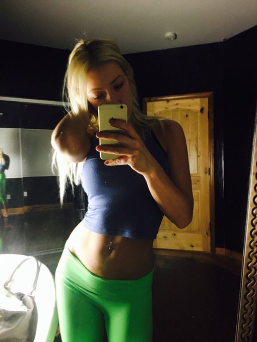 Who got me these awesome green leggings from my wish list?! Thank you! https://t.co/aWJiyH8HCu<a href="/tag/thongthursday"class="tags"><span>#thongthursday</span></a>