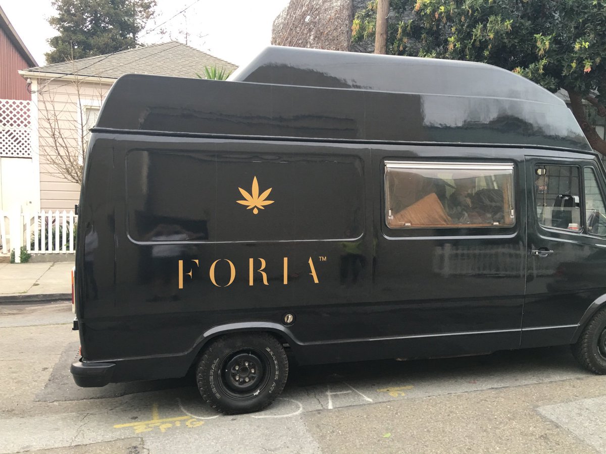 smokereports's tweet photo. Hello to our friends @ForiaPleasure & @GetMeadow at @The_Seed_Series in SF tonite! #SeedSeries https://t.co/PkIlYLaBXQ