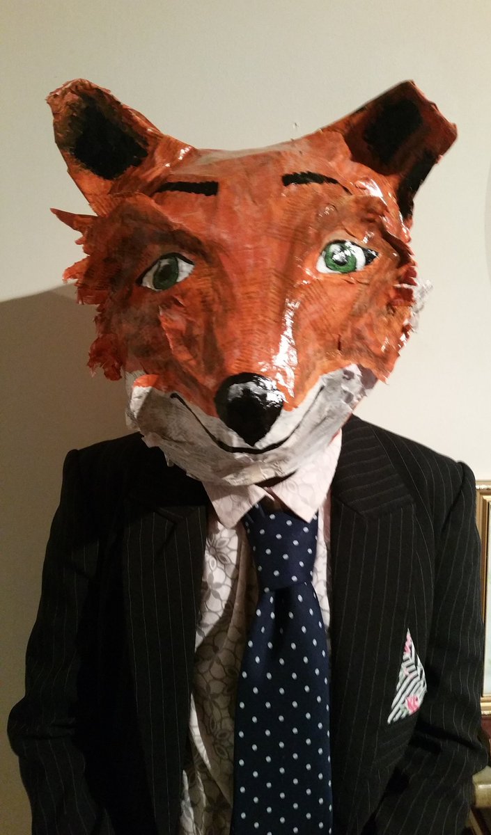 kate_librarian's tweet photo. Fantastic Mr Fox off to enjoy World Book Day! #worldbookday #lovelibraries #papercapers https://t.co/9HE2YVGOAO