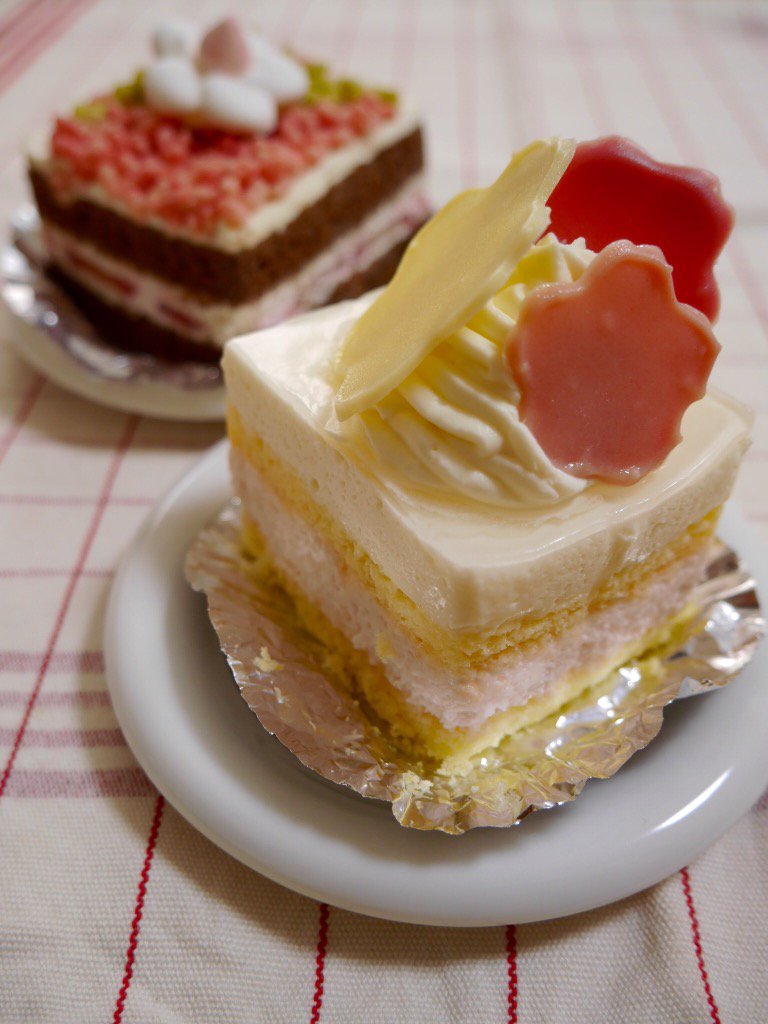 六花亭ひな祭りケーキ22の予約はいつからいつまで 種類と通販情報に口コミや評判を紹介 The World