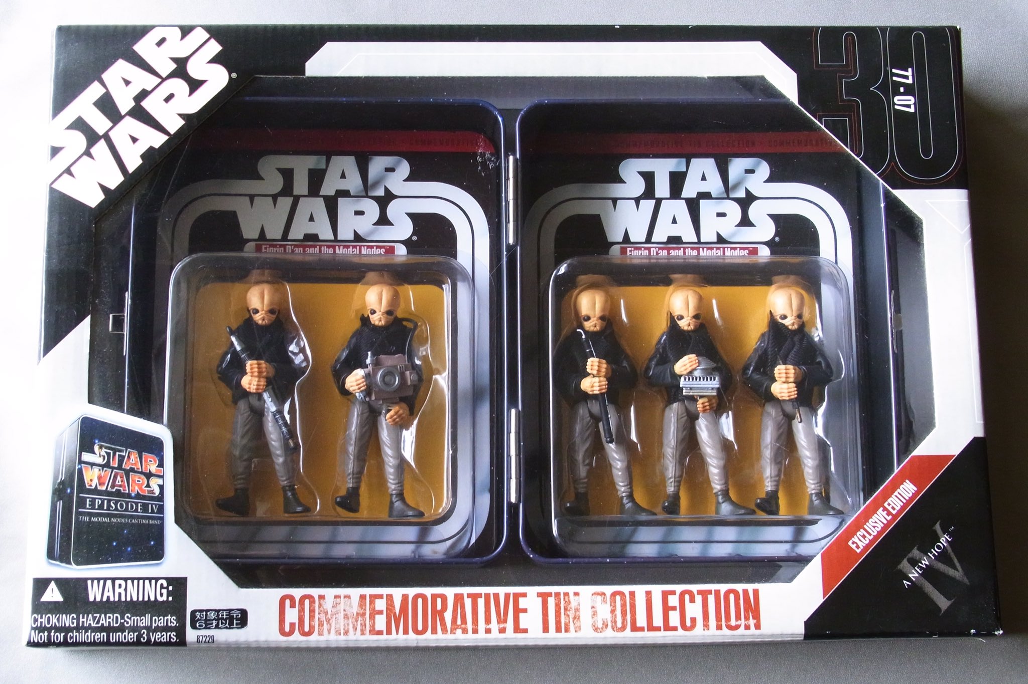 スターウォーズ メモリアル ティン コレクション カンティーナ シーン