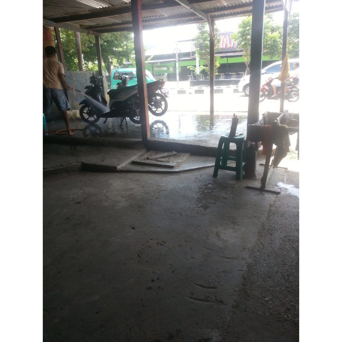 dakocangg's tweet photo. Baru kesampean nyuci motor ragara cuaca yang PHP. 😃😃 https://t.co/SbgwriqjXD