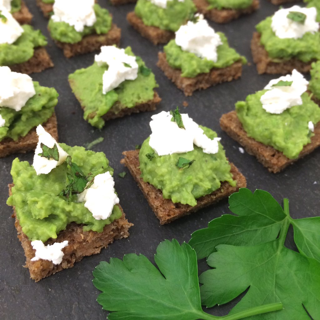 Sarah Holder tweet media