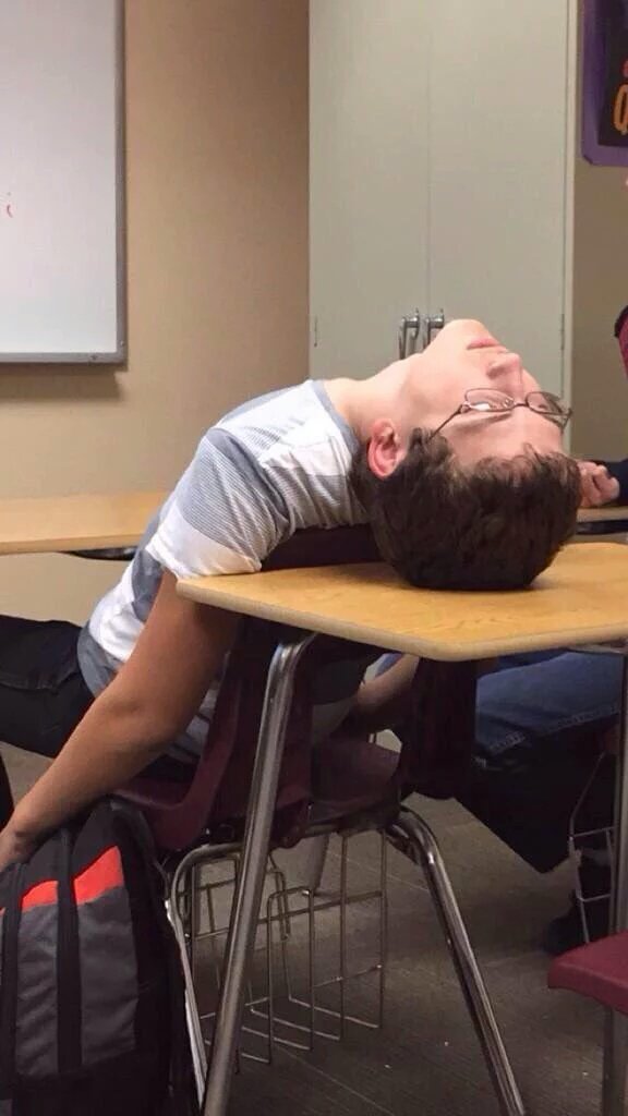 When u accidentally open a convo u were avoiding