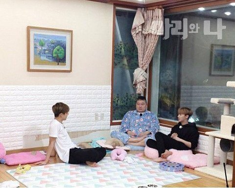 iKONICstagram's tweet photo. [iKONICstagram] ikon_yg_official: @jtbcmari IG Updates
#iKON #iKONIC #YGFamily #iDONG #Hodong #JTBC #Mariandi https://t.co/g4R07MK4IO